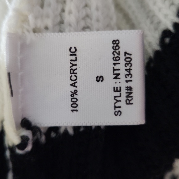 Black and white sweater size small from lumière - Picture 4 of 5